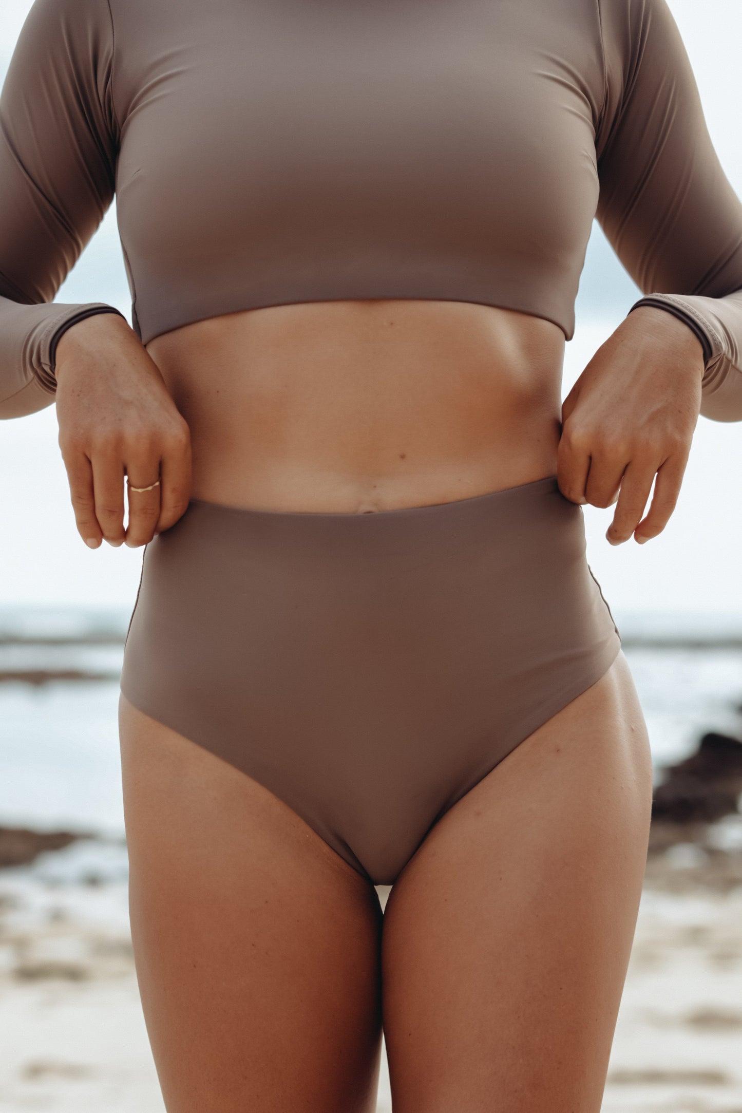 Essential High Waist Bottom ~ Mocha