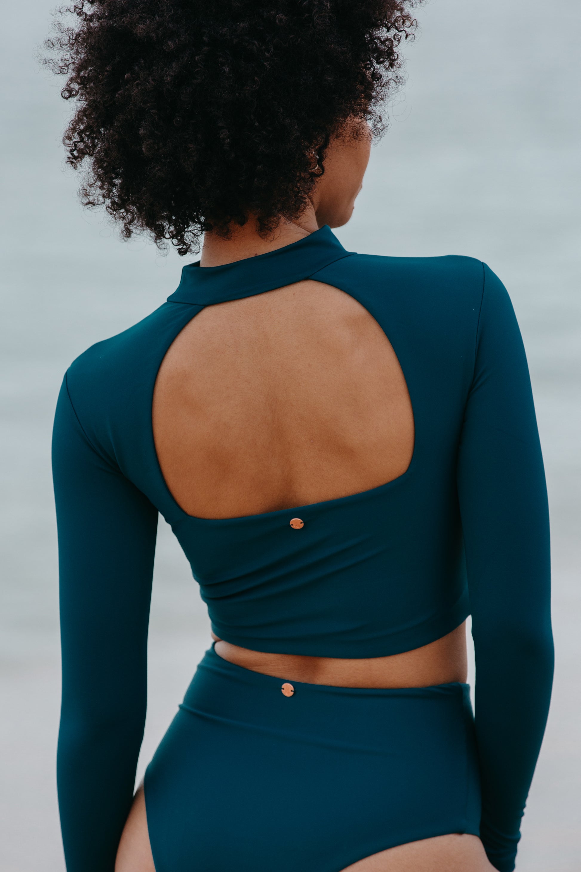 surf cropped top rashguard long sleeves swimsuit teal blue