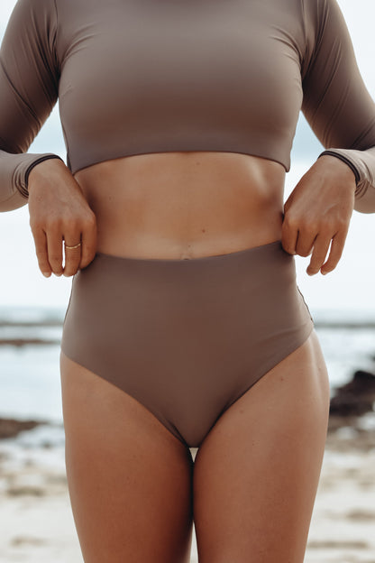 Essential High Waist Bottom ~ Mocha